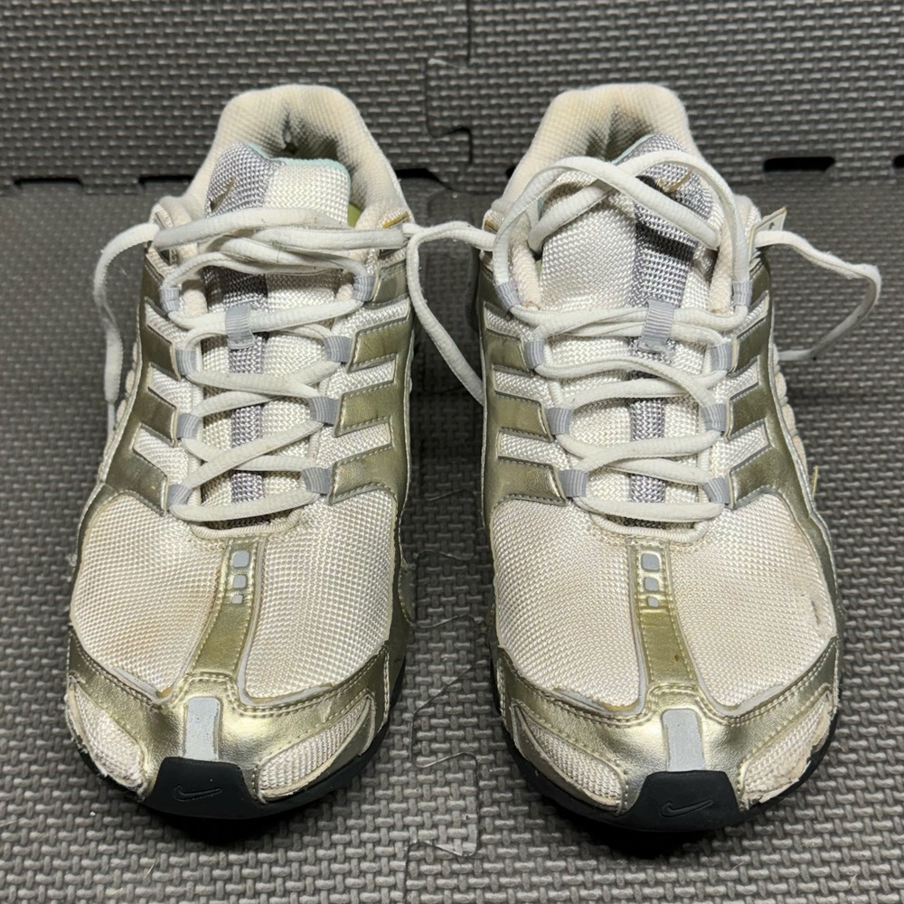 nike navina shox